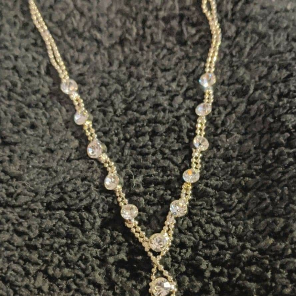 *Silver Rhinestone Necklace - Picture 2 of 5